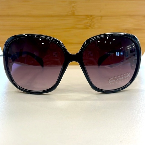 Accessories - Brand New Round Oversized Black Sunglasses Purple Ombre Fade Lens Celtic Knot